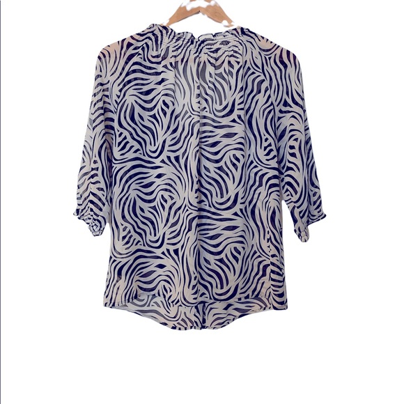 🦓 Fierce zebra print shear top (Medium Petite) - Picture 4 of 8